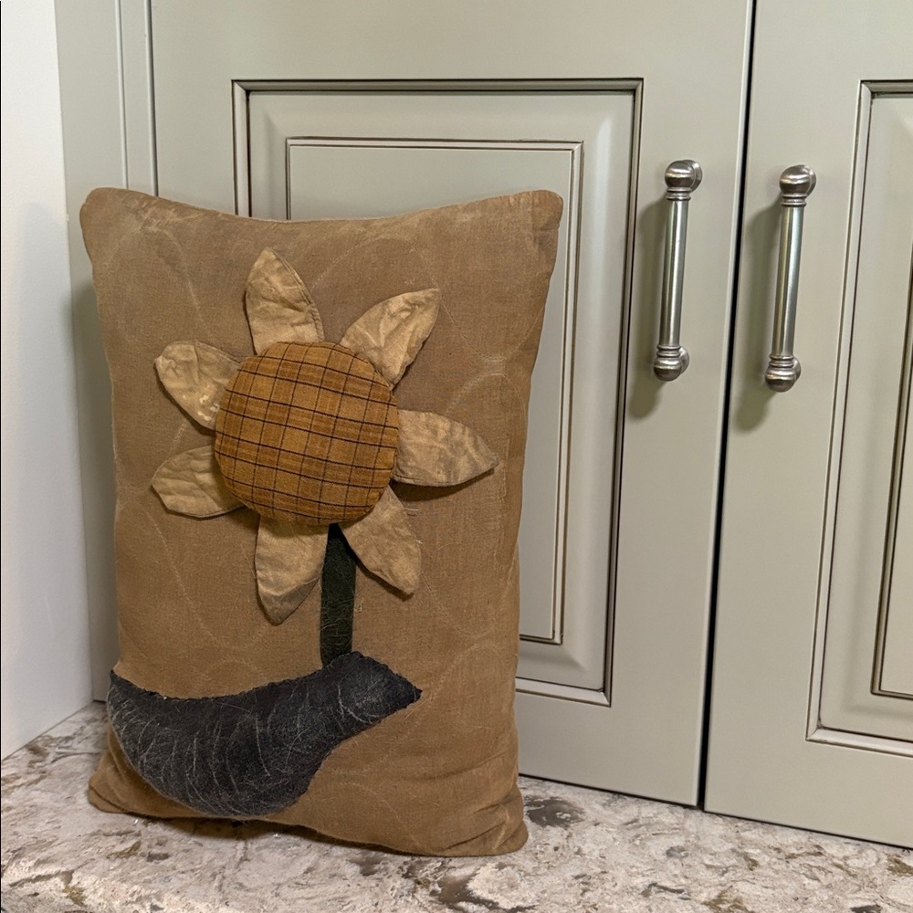 Primitive Country Crow with Sunflower pillow